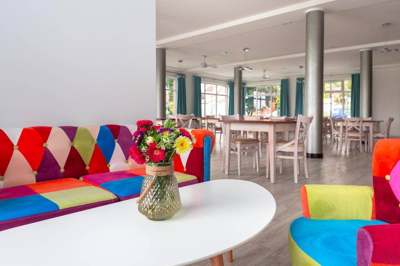 טצ'ב Hotel Vela מראה חיצוני תמונה