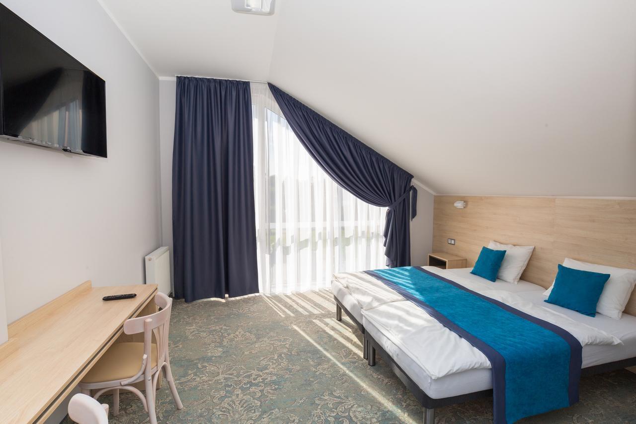 טצ'ב Hotel Vela מראה חיצוני תמונה